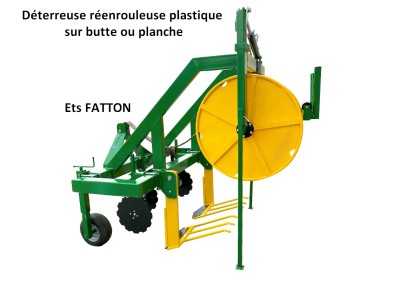 Déterreuse réenrouleuse film plastique sur butte ou planche